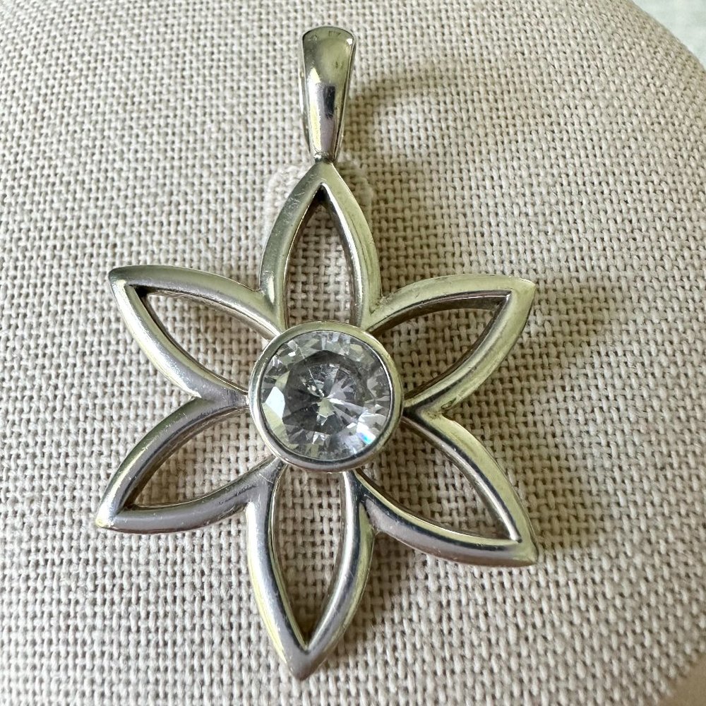 Silpada Sterling Silver Flower Pendant